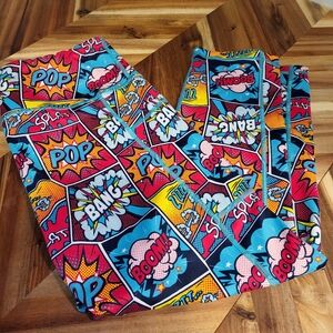 Comic Book CVG Medium Capri Leggings